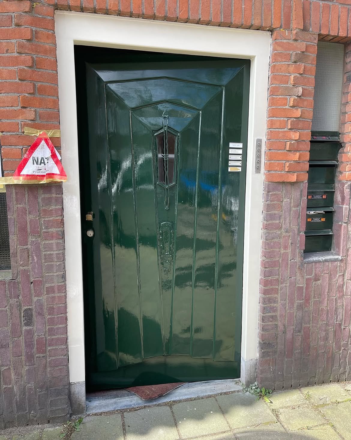 50 woningdeuren voor grote VvE in Amsterdam-Zuid